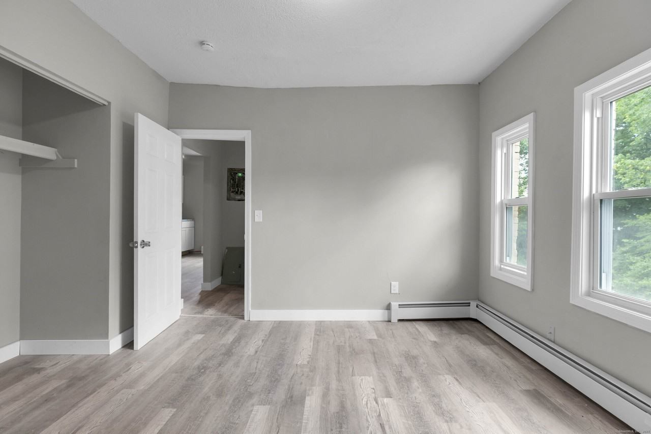 43 Seyms St Apt 1 #1 - Photo 7 of 8