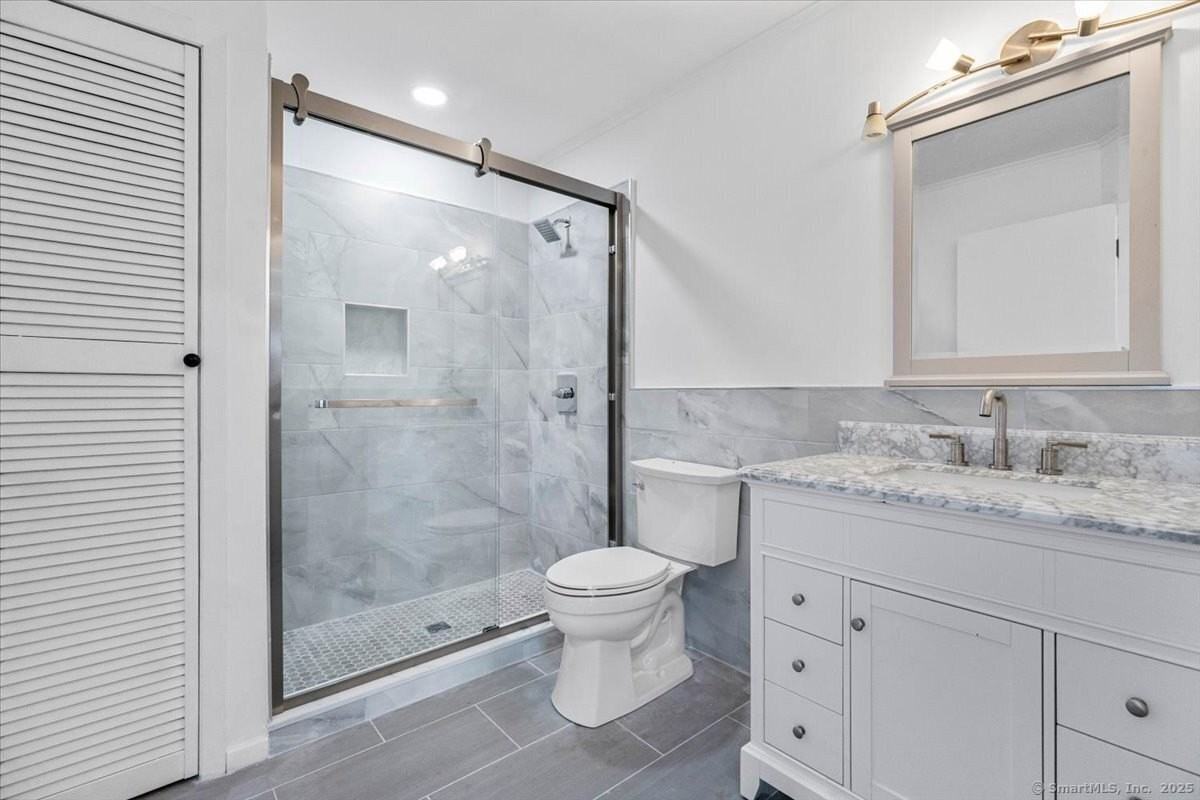 88 Horton St 1st Fl #1stFL - Photo 6 of 25