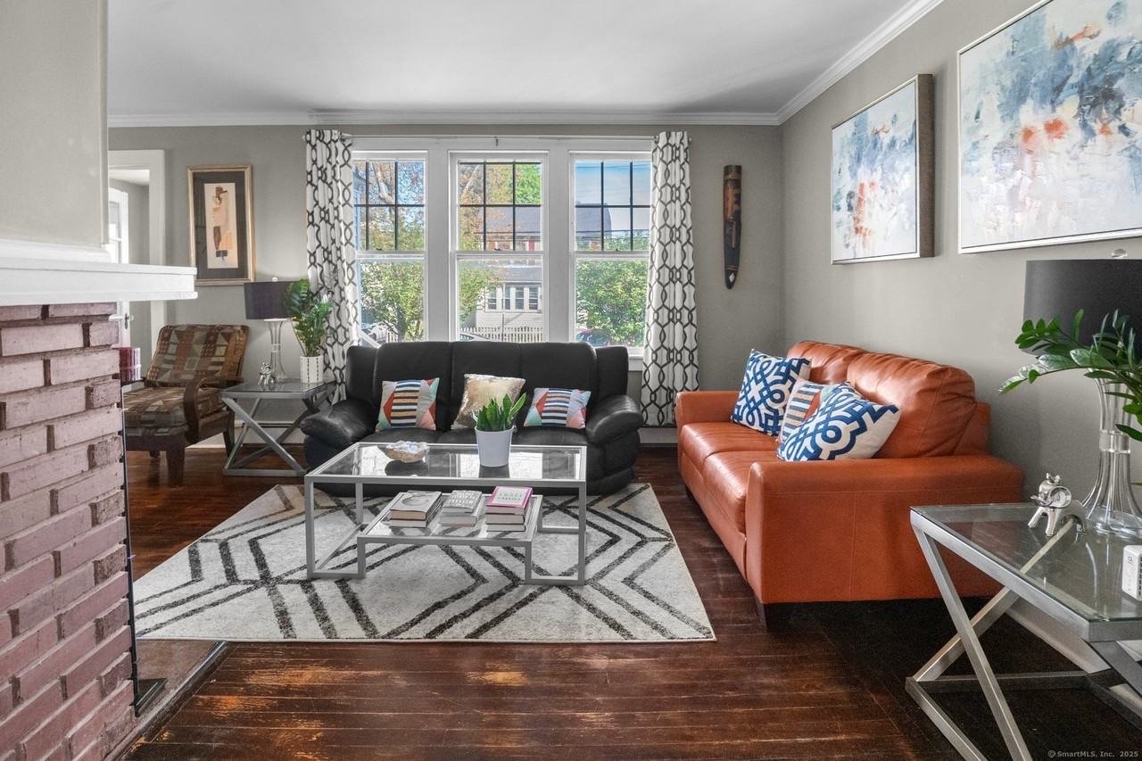 15 Overland Ave - Photo 6 of 35