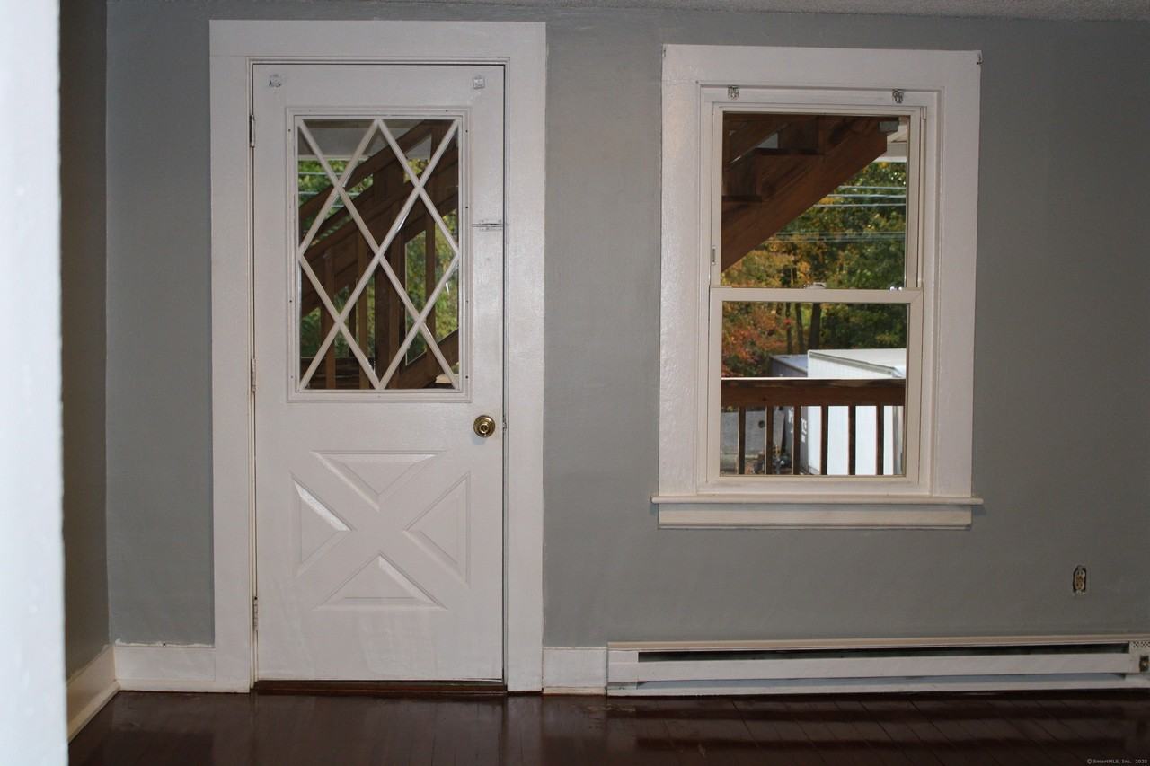 24 James St - Photo 3 of 12