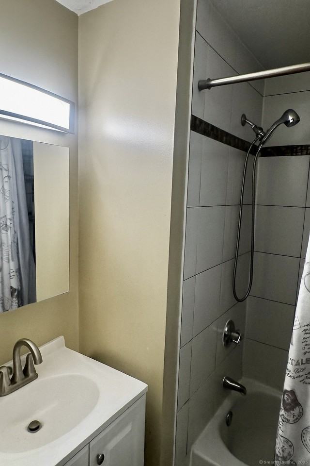 21 Goodwin St - Photo 6 of 9