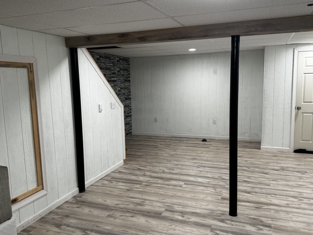 21 Goodwin St - Photo 7 of 9