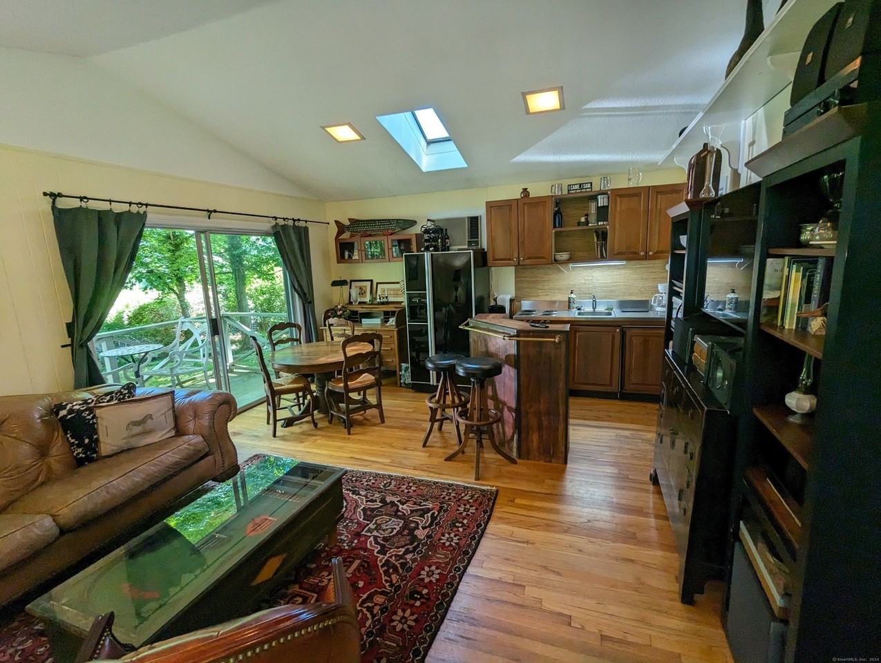 3 3 Wild Rose Lane unit: Cottage - Photo 4 of 16