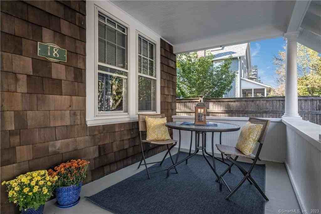 18 18 Graves Avenue unit: Main House #MAIN - Photo 6 of 29