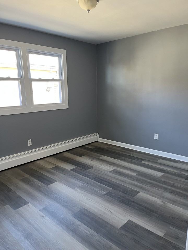 267 Sylvan St Unit 267 - Photo 5 of 12
