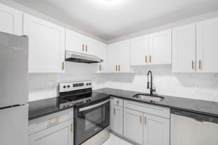 280 Collins St Apt 203 #203 - Photo 1 of 1