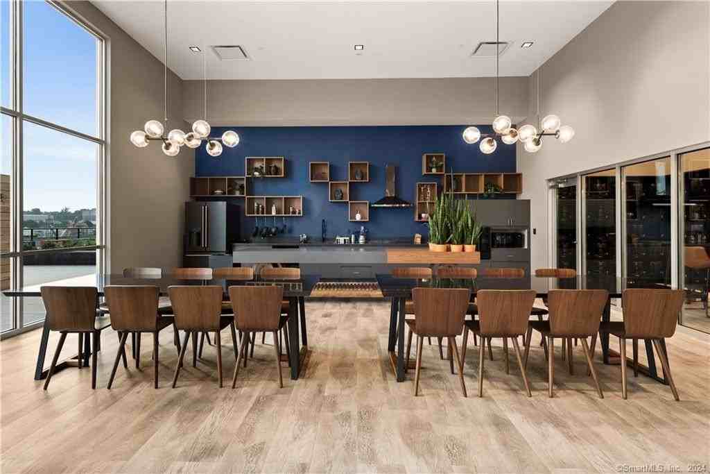 880 Pacific St Apt 1557 #1557 - Photo 4 of 23