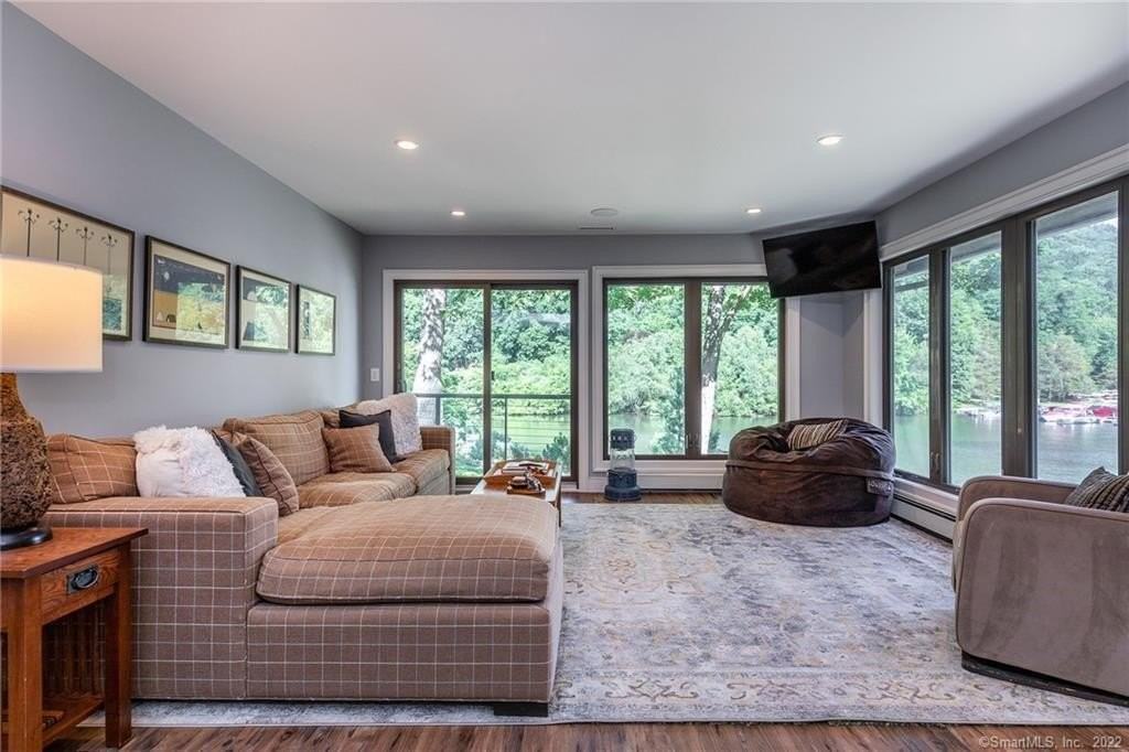 8 Cedar Point Dr - Photo 7 of 30