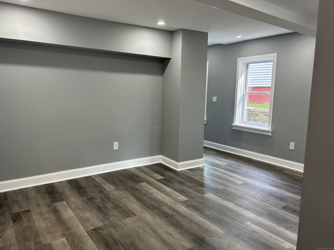 22 Hawthorne St #1 - Photo 3 of 22