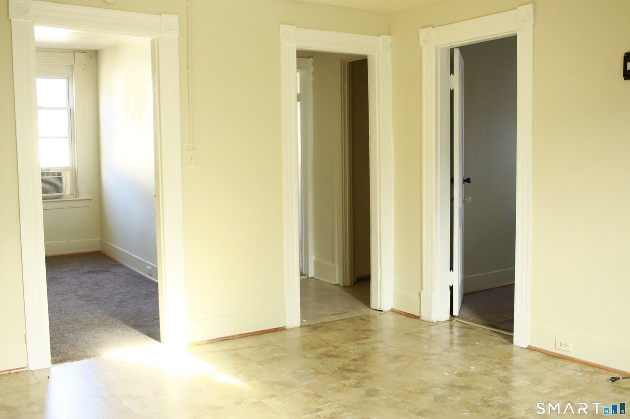 175 Chestnut Ave - Photo 2 of 15