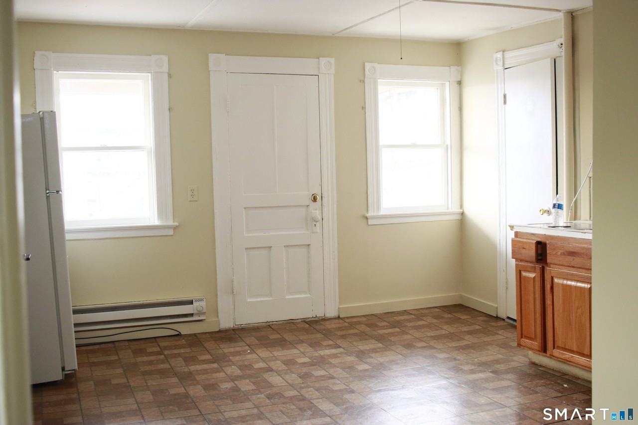 175 Chestnut Ave - Photo 6 of 15