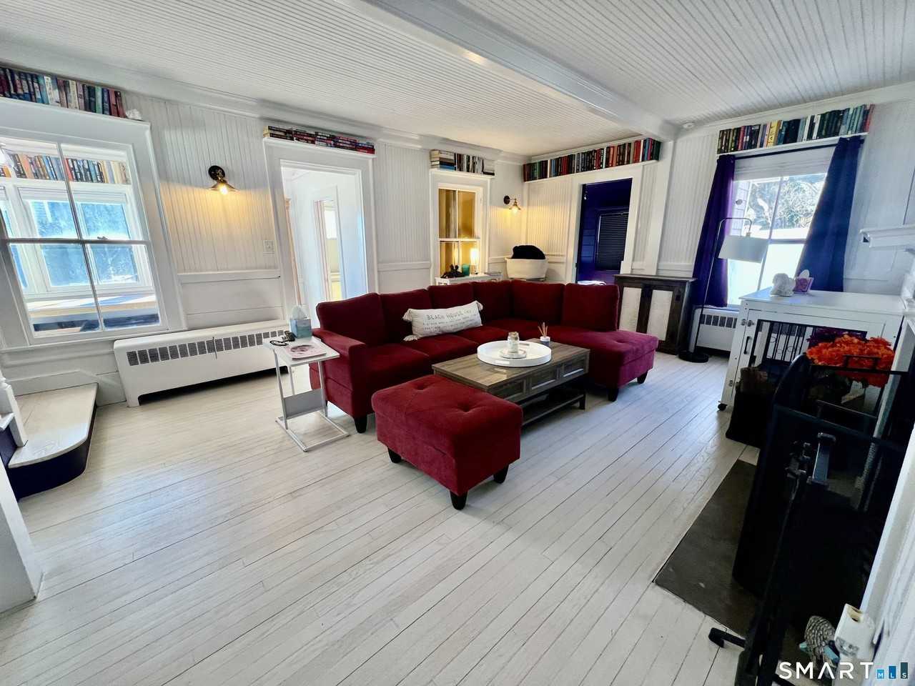 624 Vineyard Point Rd - Photo 4 of 40