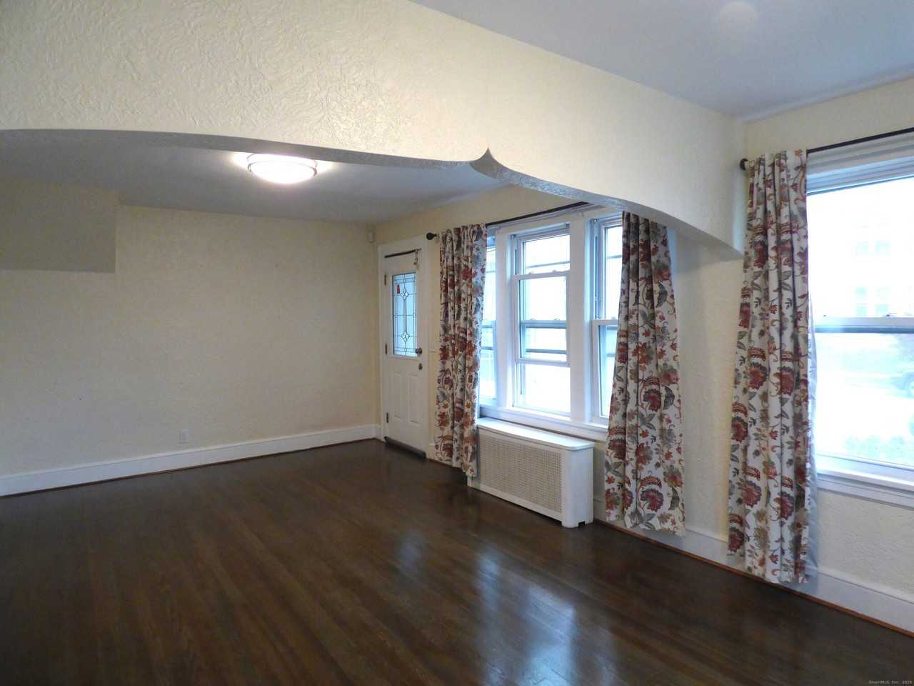 1387 Norman St - Photo 6 of 14