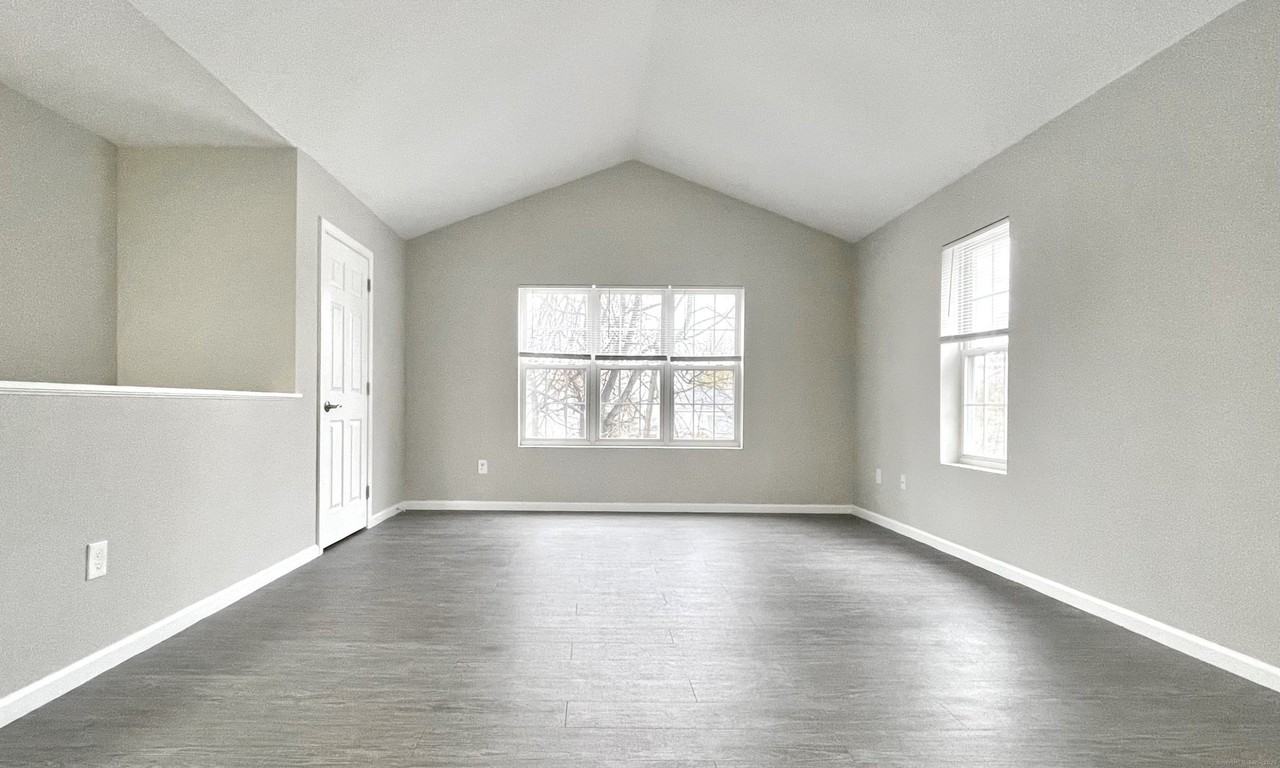 68 W Main St - Photo 5 of 15