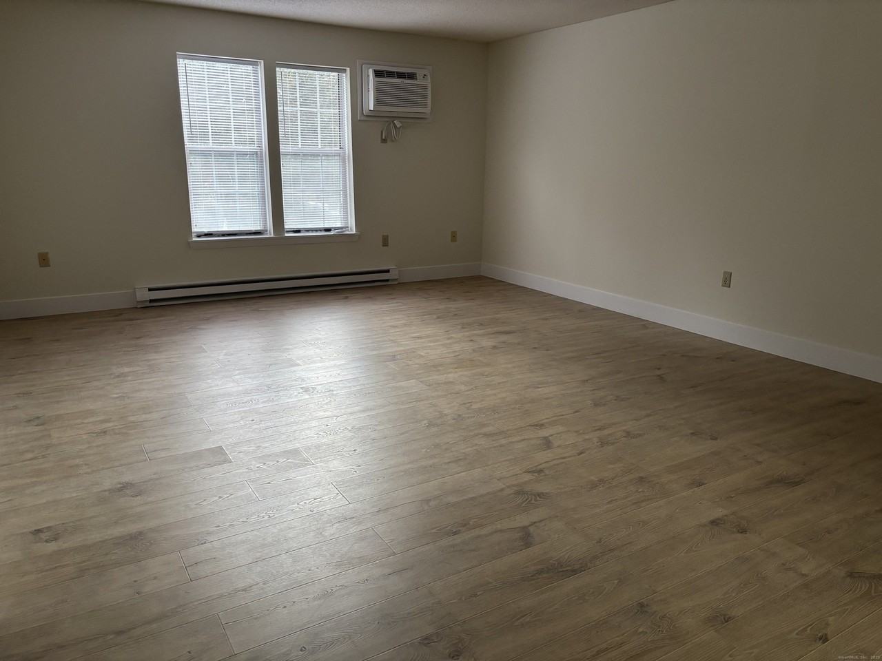 82 Longview St Apt 34 #34 - Photo 3 of 16