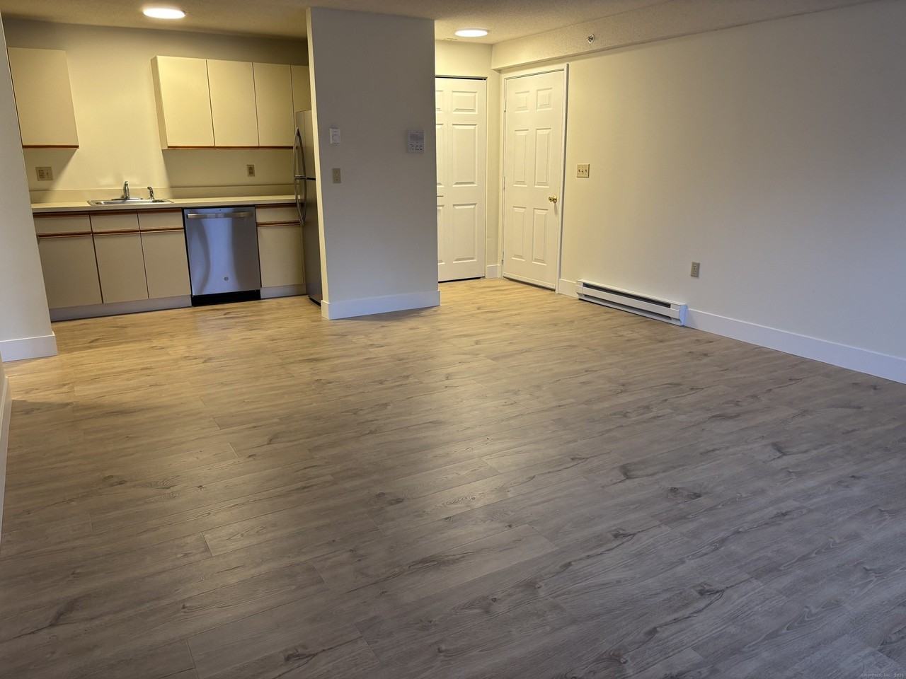 82 Longview St Apt 34 #34 - Photo 5 of 16