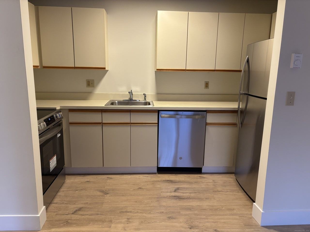 82 Longview St Apt 34 #34 - Photo 6 of 16