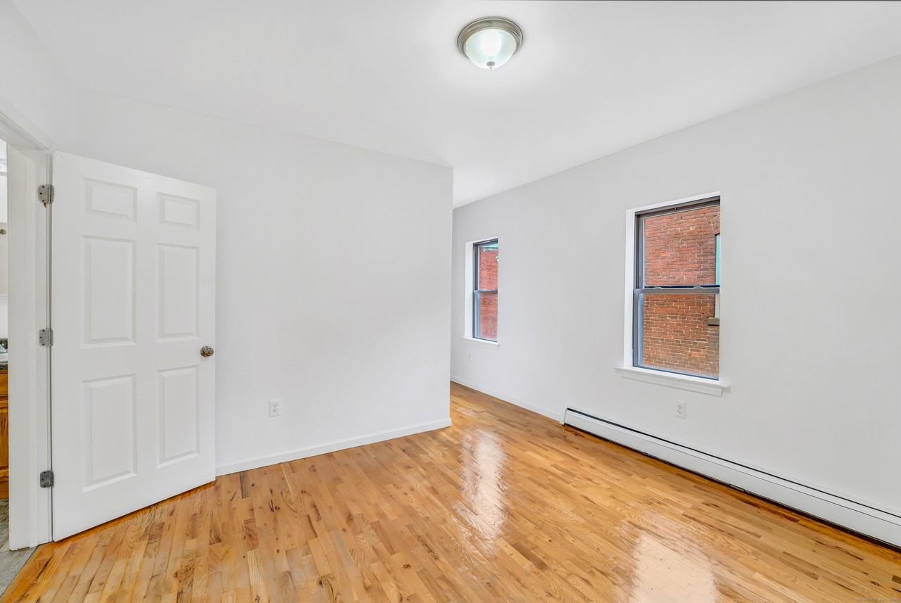 1004 Broad St Unit 4s #4S - Photo 3 of 8