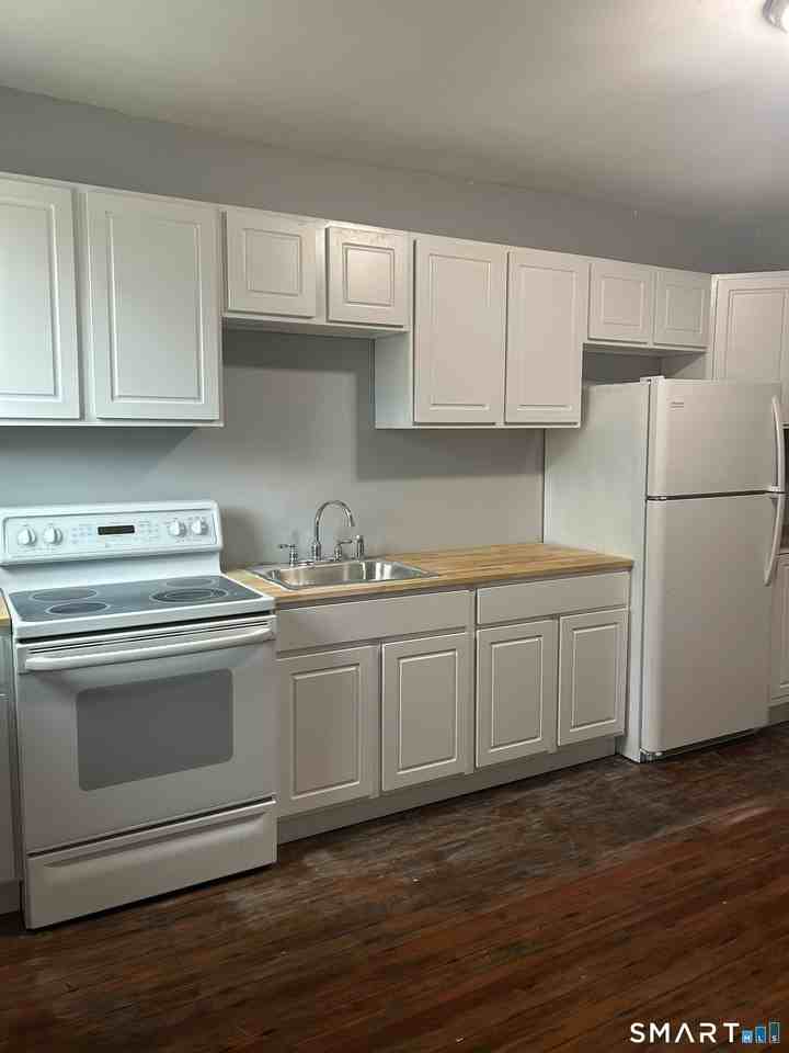 162 Pinney Hill Rd - Photo 3 of 17