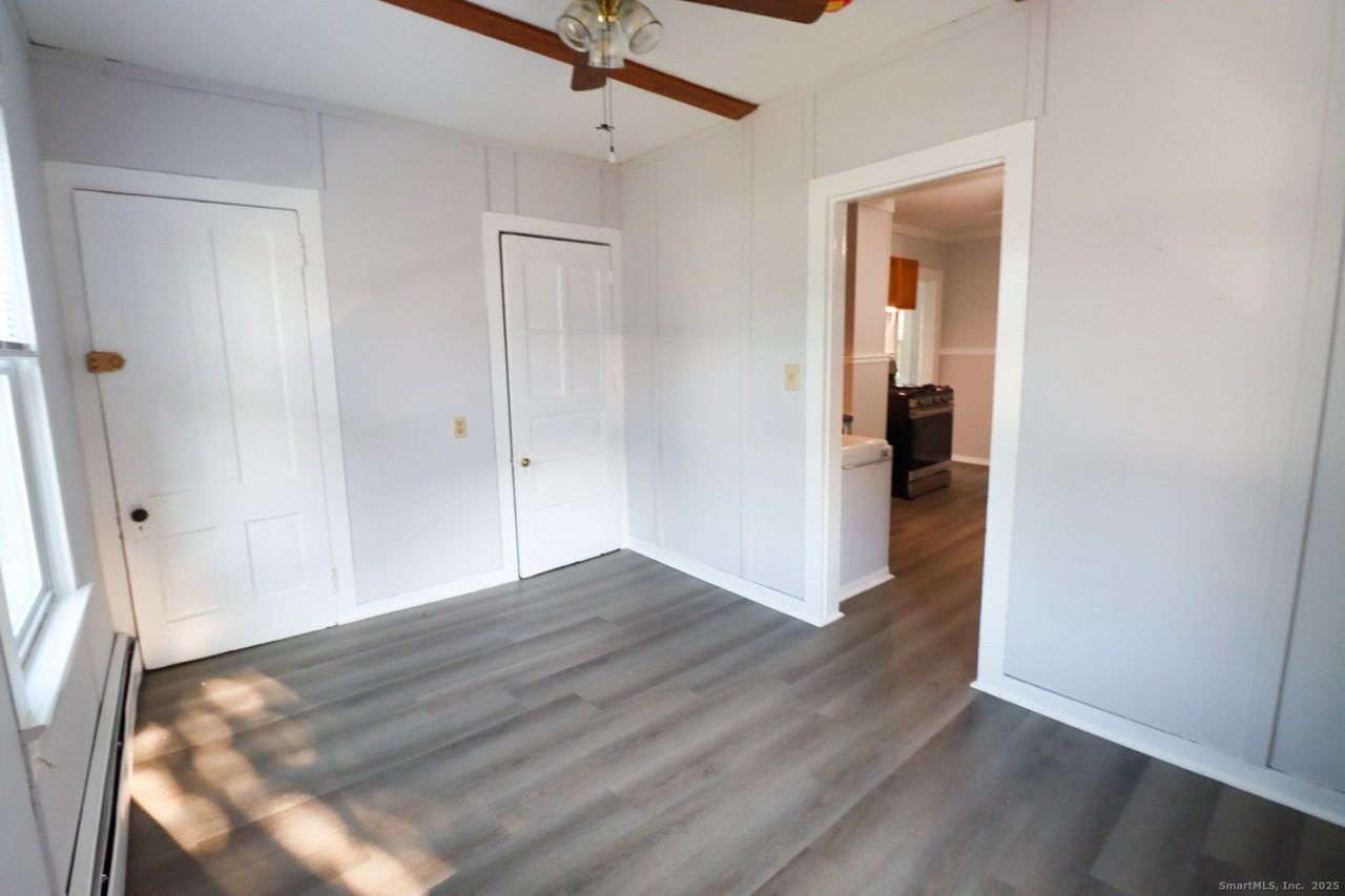 48 Golden St - Photo 7 of 10