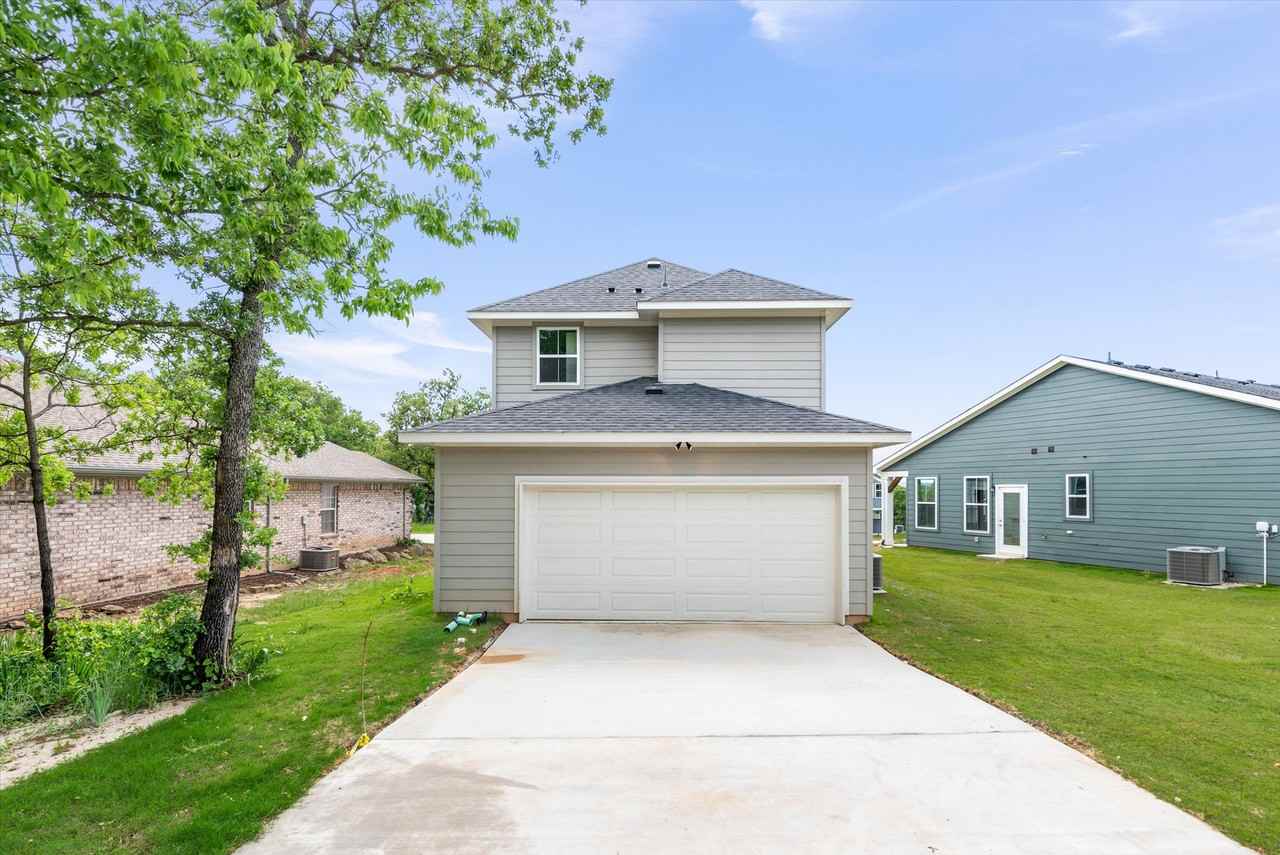 1230 Elm Ct #1 - Photo 7 of 27