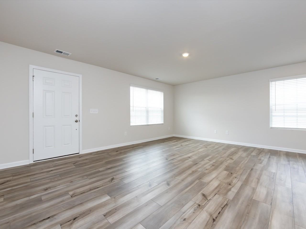 1048 Old Trade St #1 - Photo 5 of 48