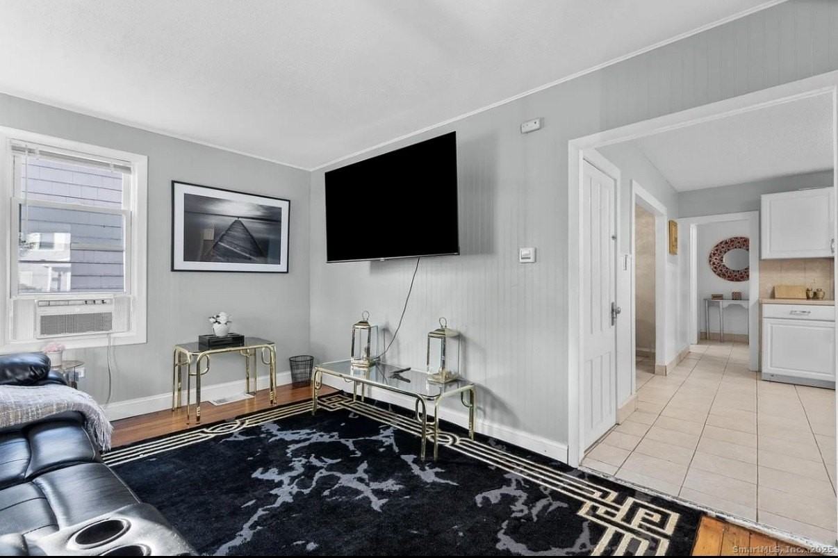 24 Botsford Ave - Photo 2 of 11