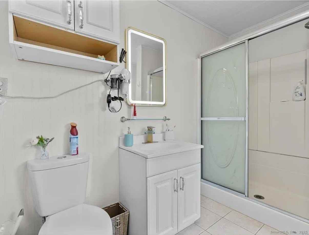 24 Botsford Ave - Photo 6 of 11