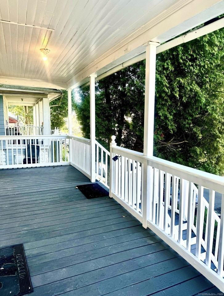 219 Connecticut Ave - Photo 2 of 6