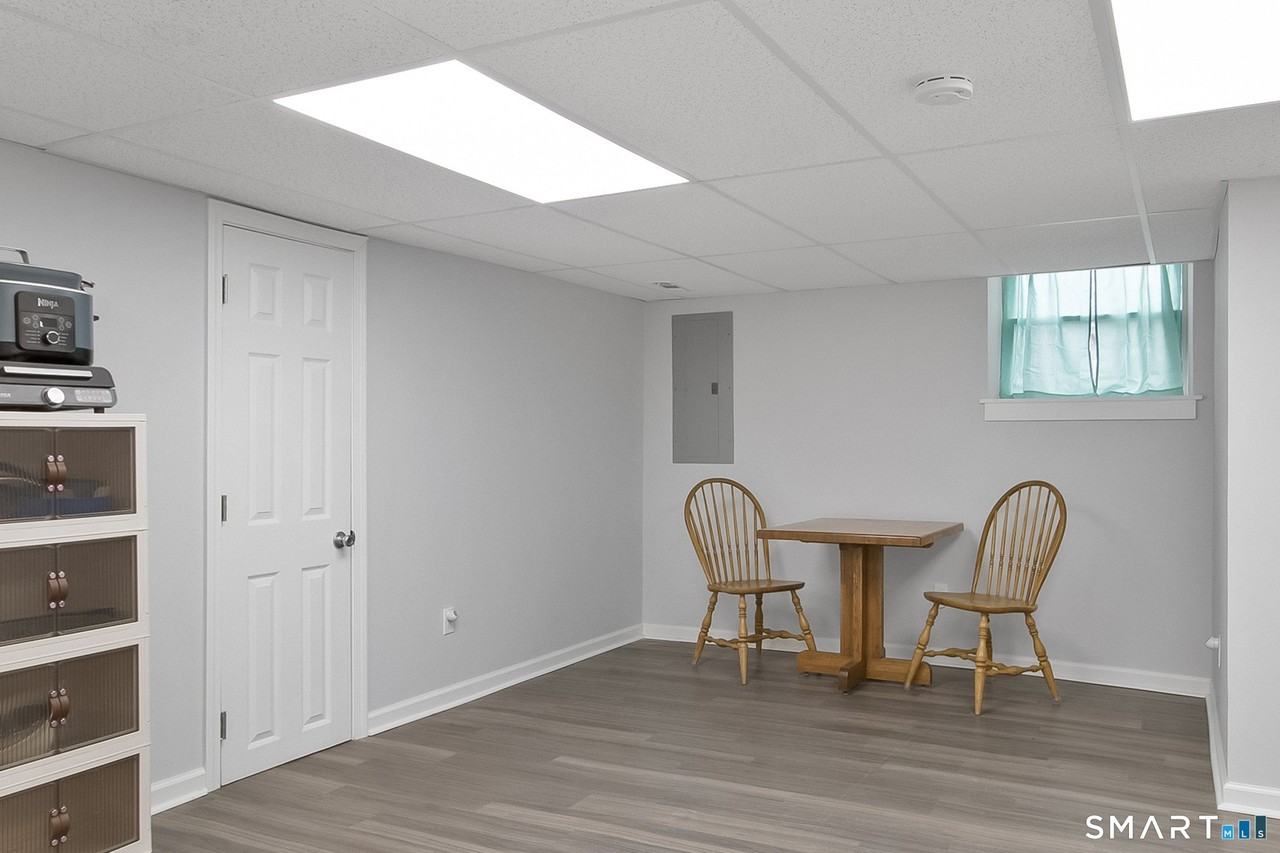 104 104 East Avenue unit: Ground Floor #GL - Photo 3 of 19