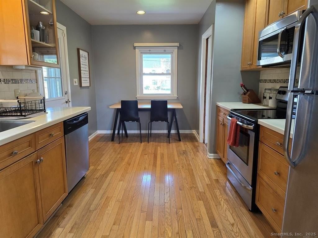 856 Shagbark Dr - Photo 6 of 36