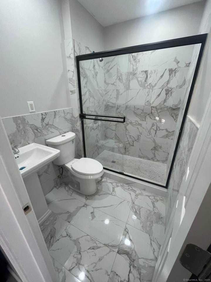 383 Shelton Ave Unit 2 #2 - Photo 2 of 3