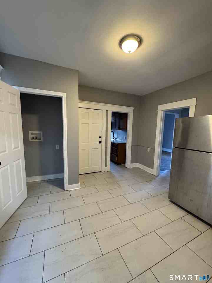 916 Winchester Ave Unit 1 #1 - Photo 2 of 10