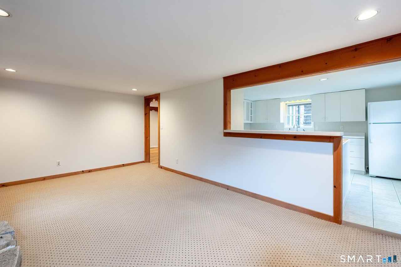 1 Long Wall Rd - Photo 6 of 26