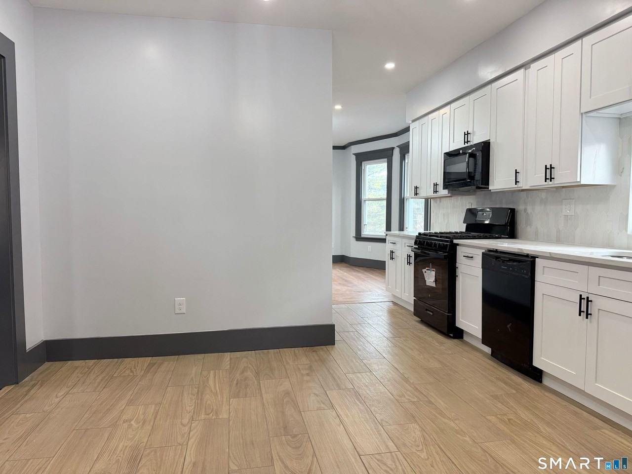134 Hubinger St #2 - Photo 3 of 16