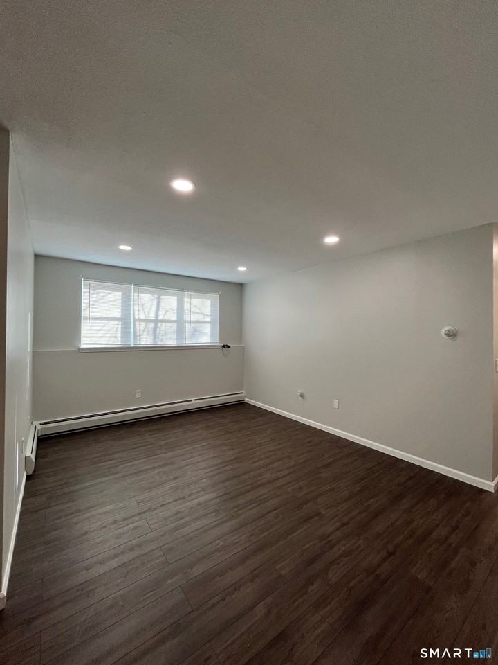 270 High St Apt A2 #A2 - Photo 4 of 5