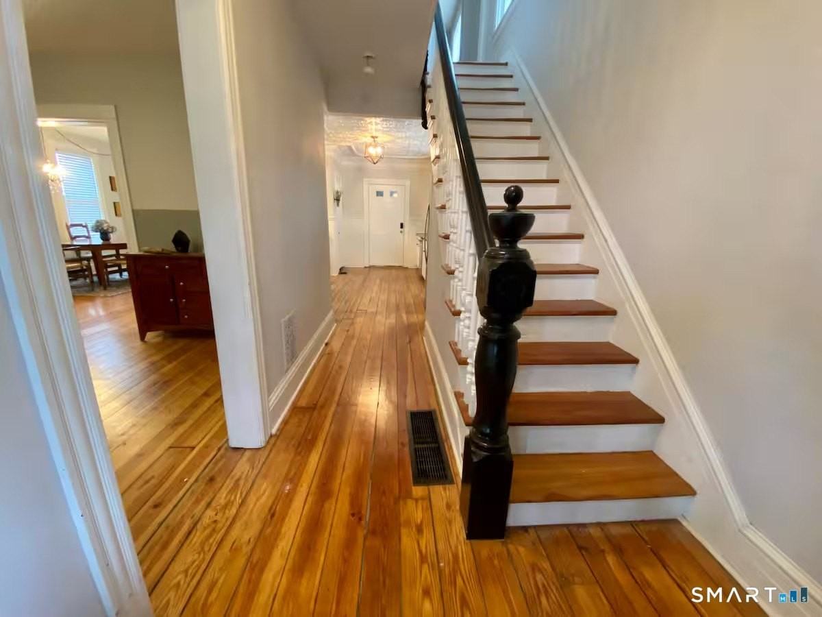 27 Quintard Ave Unit 1 #1 - Photo 7 of 28