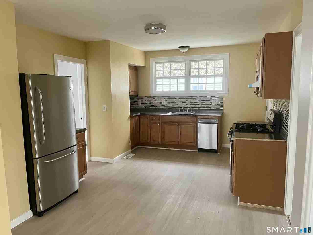 98 Columbia St Unit 1 #1 - Photo 3 of 10