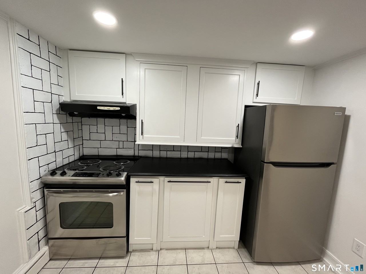 120 Lexington Ave - Photo 7 of 15