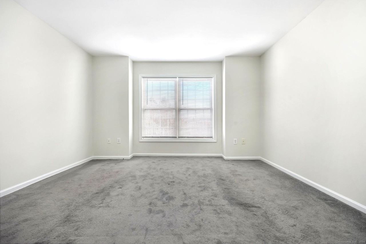 103 103 Dean Street unit: Right Side - Photo 6 of 11