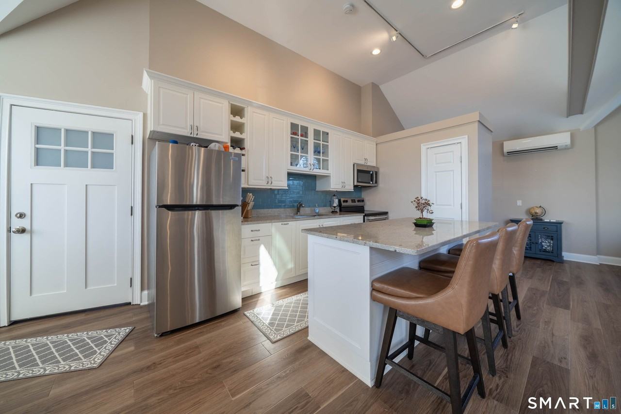 50 York St - Photo 5 of 17