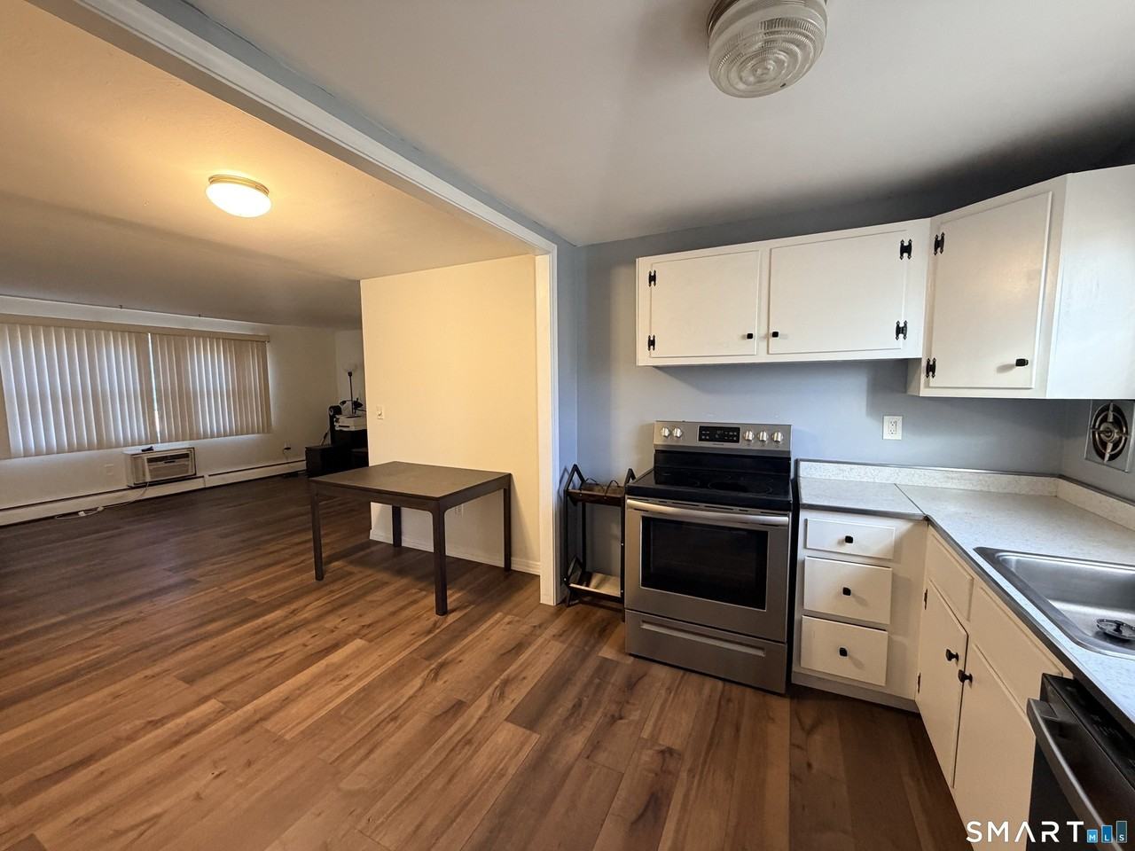 5 Grandview Dr Unit 11a #11A - Photo 2 of 27