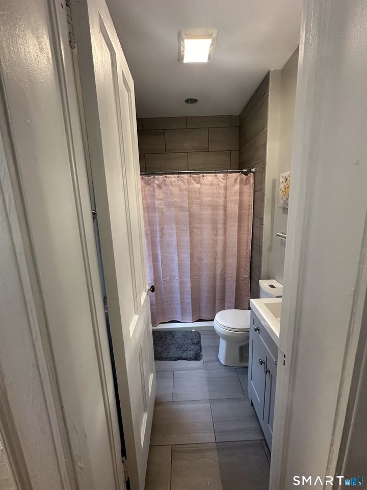 1220 Chapel St Apt 9 #9 - Photo 4 of 9