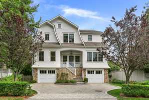 featured image of 28 Norwalk Ave