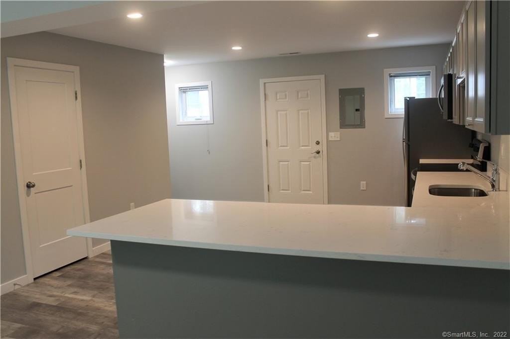 9 Goodhill Rd Unit 202 #202 - Photo 7 of 17