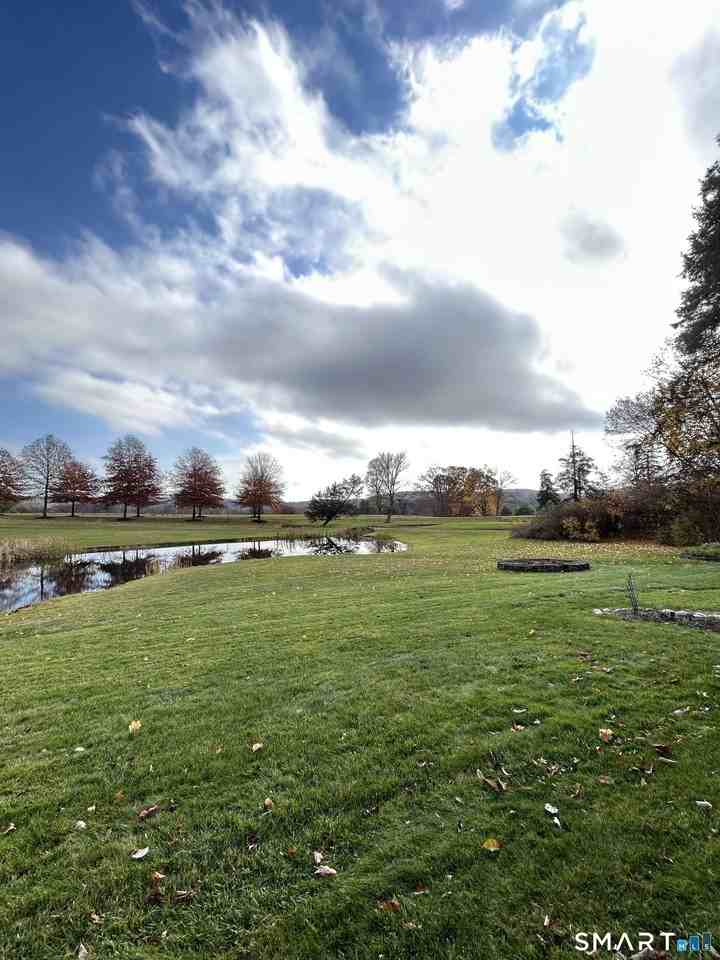 419 Heritage Vlg Unit B #B - Photo 2 of 40