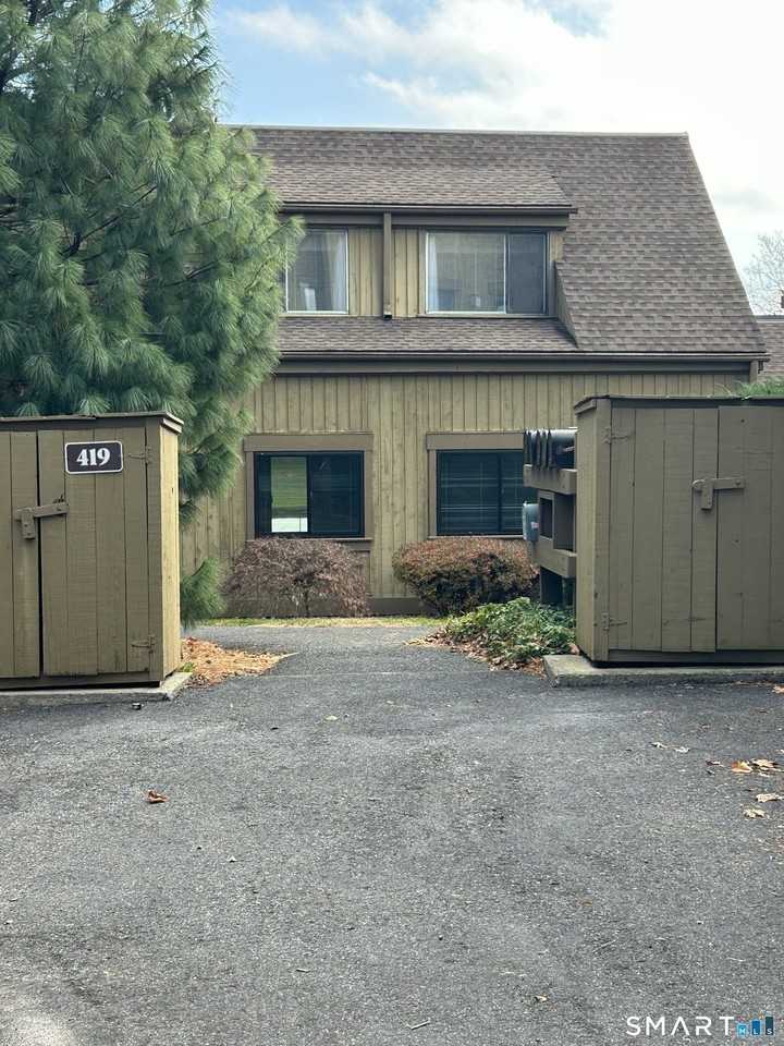 419 Heritage Vlg Unit B #B - Photo 4 of 40