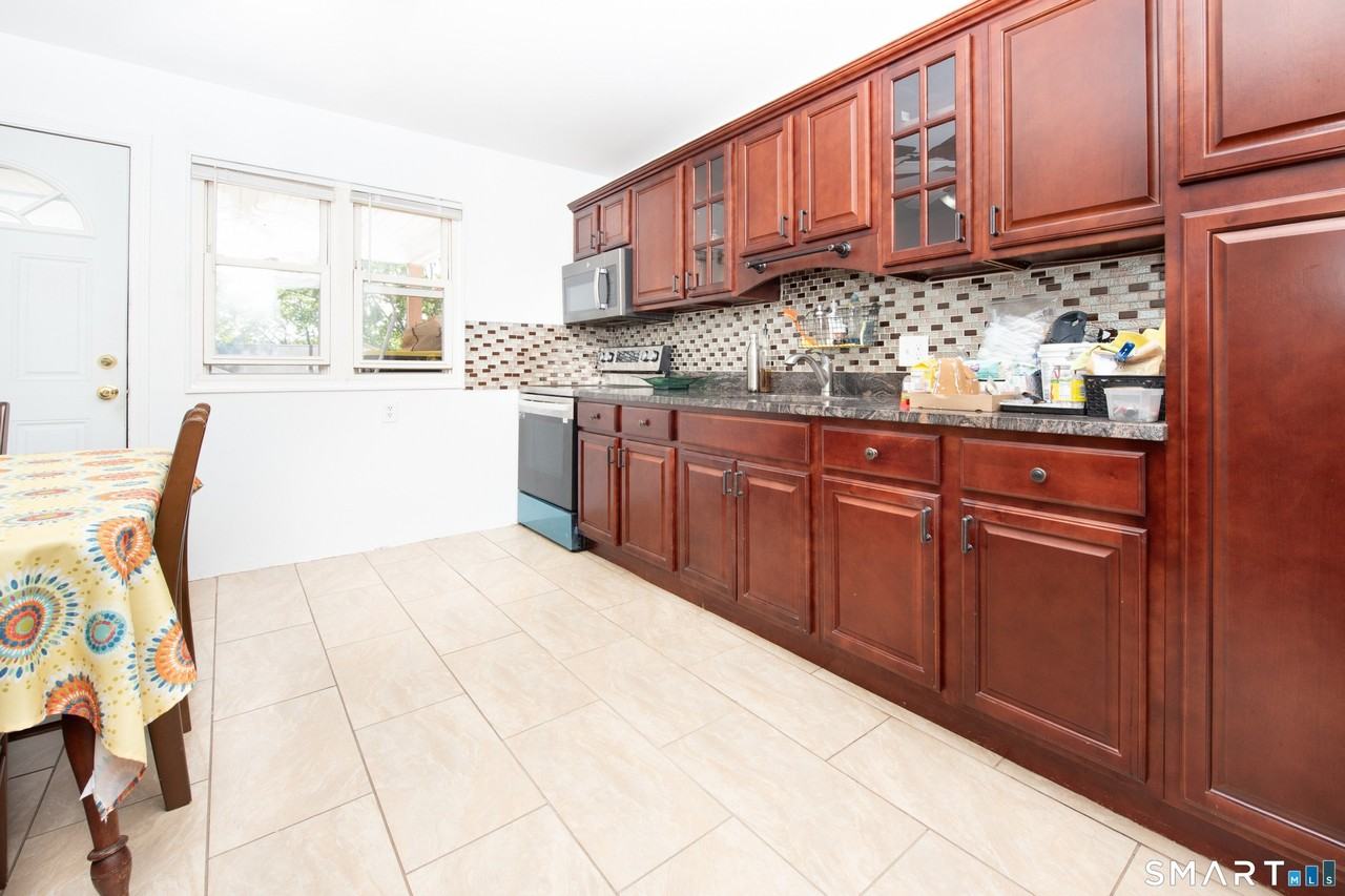 153 Cherry Hill Dr Unit 2b #2B - Photo 5 of 19