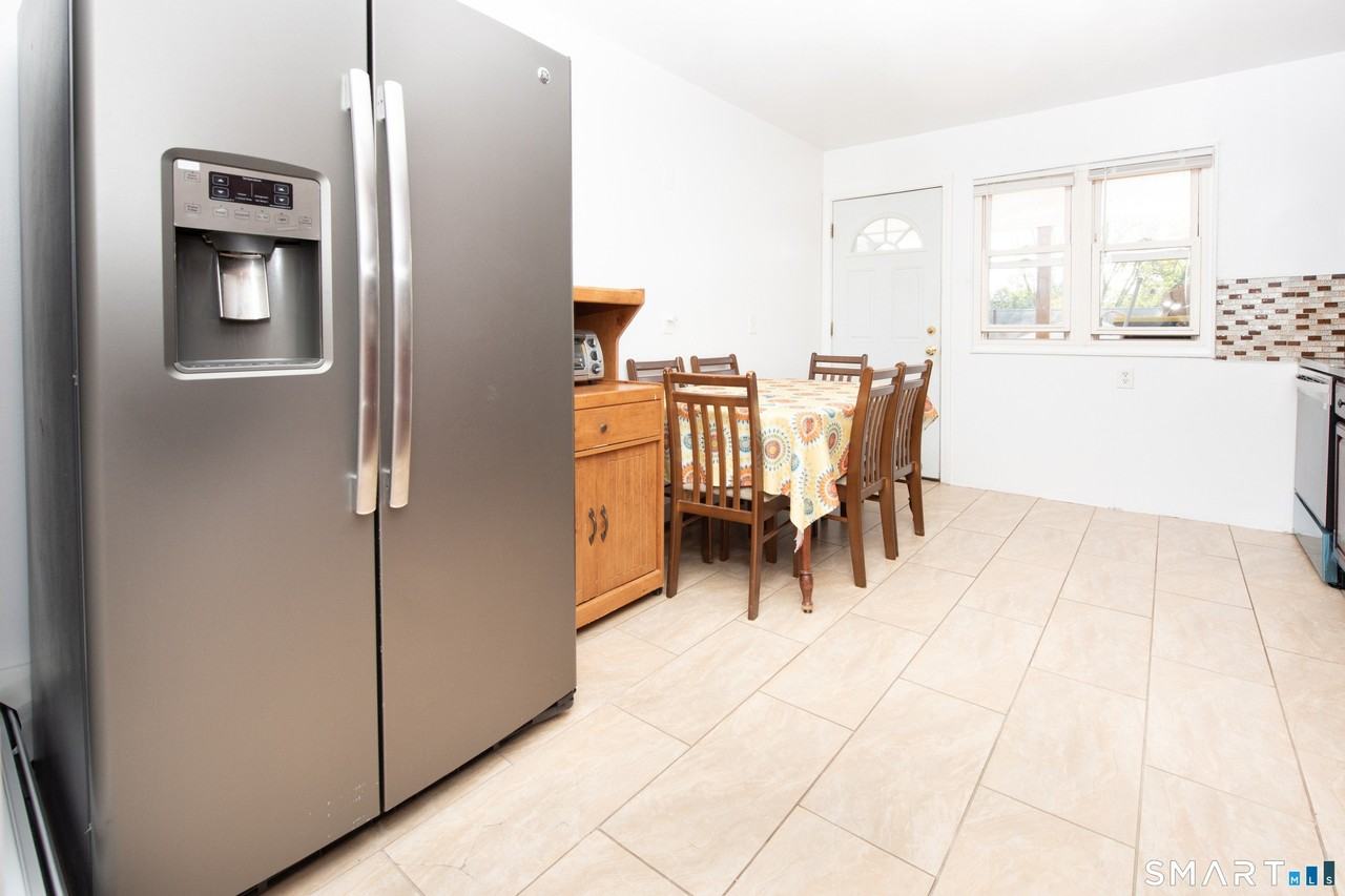 153 Cherry Hill Dr Unit 2b #2B - Photo 6 of 19