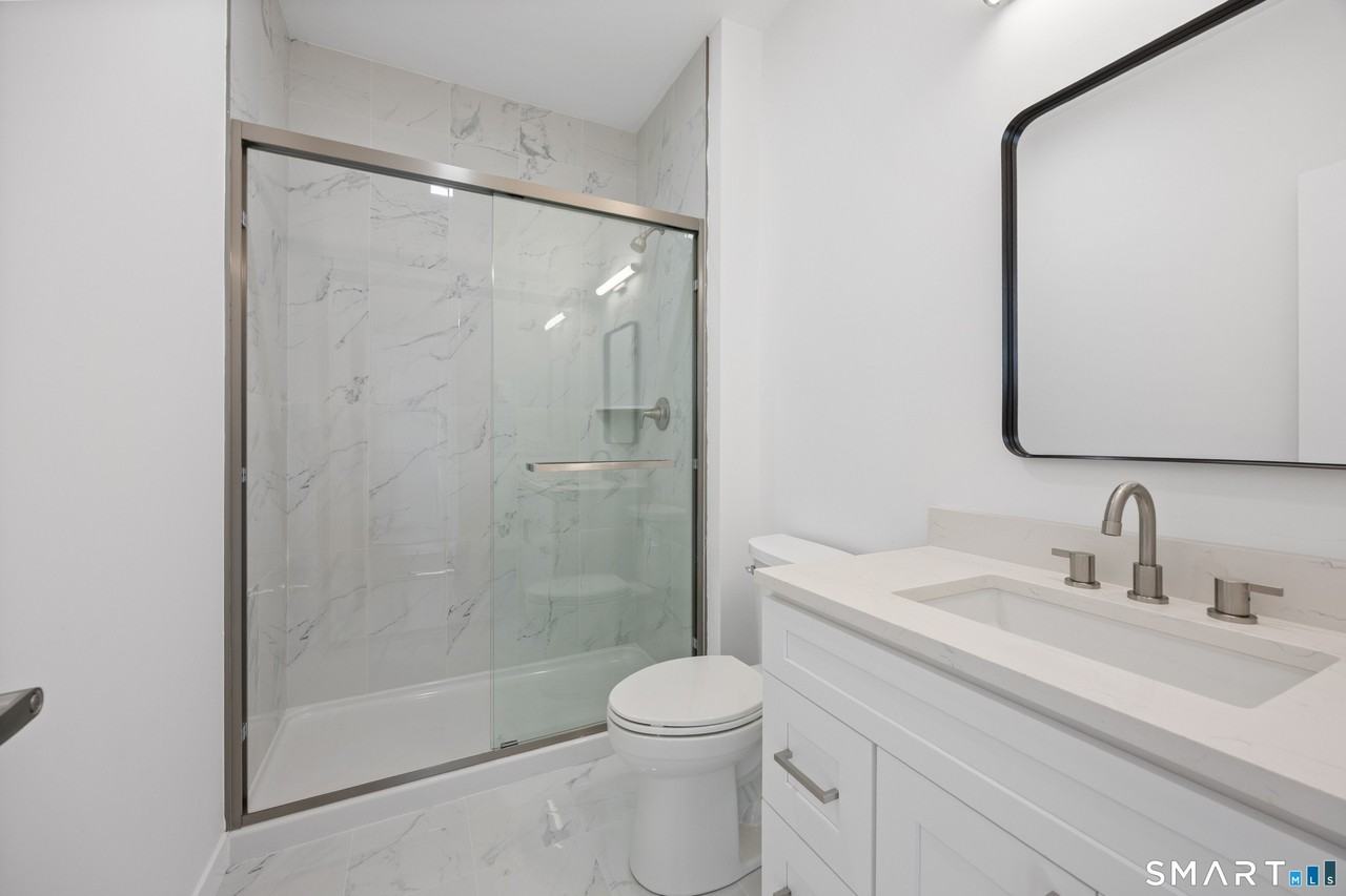 29 Village Rd Unit G #G - Photo 6 of 14